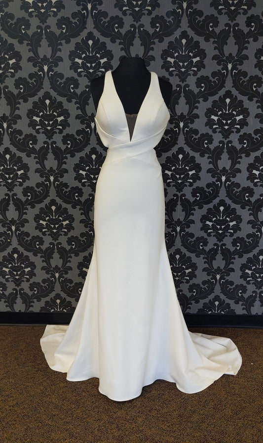 Martina Liana ML1313 Wedding Dress Size 12 Crepe Ivory Sleeveless Sheath