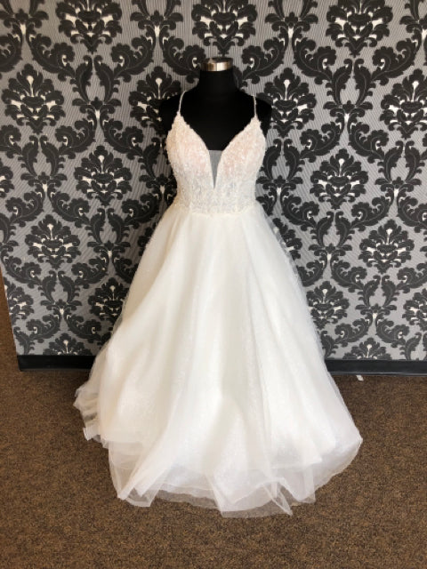 Mori Lee Size 18 Ivory Glitter tulle with beaded bodice A-line