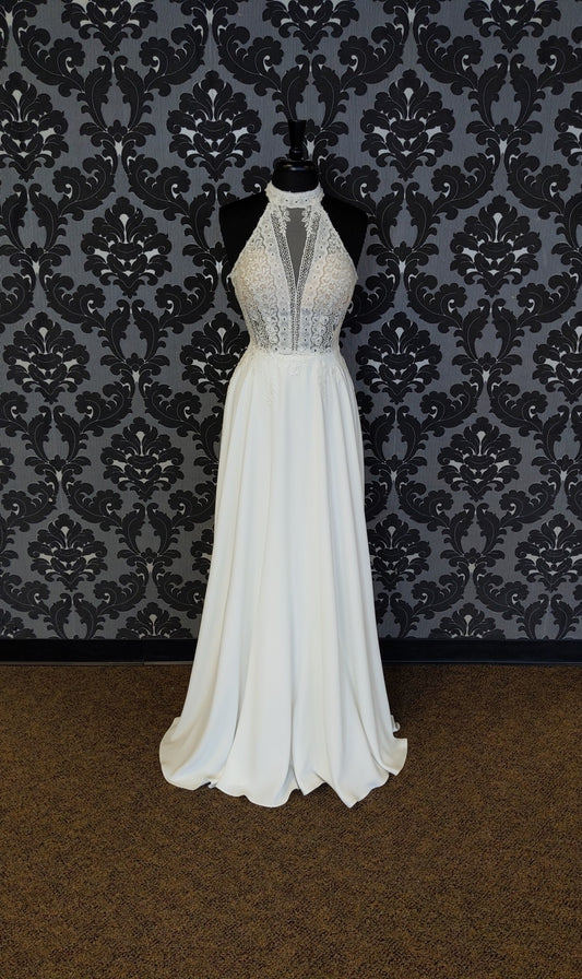 All Who Wander Wedding Dress Size 8 Crepe/Lace Ivory Detachable WEDDING DRESSES