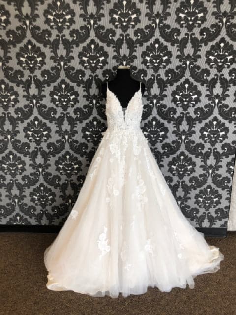 Jasmine Couture Wedding Dress Lace/Tulle Champagne/Ivory Size 8 WEDDING DRESSES | Something Blue .
