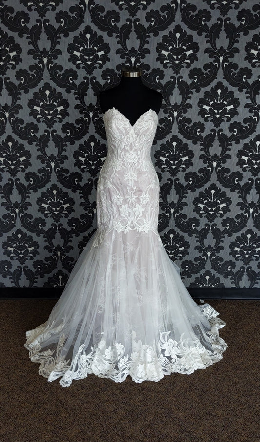 Madison James MJ707 Wedding Dress Lace/Tulle blush/ivory Size 10 WEDDING DRESSES