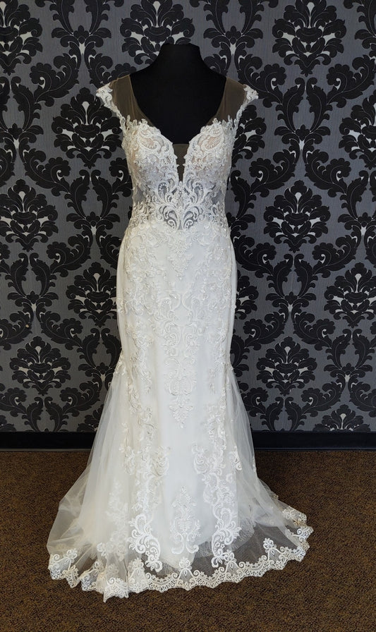 Essense Wedding Dress Size 14 Lace/Beading Ivory Cap Sleeve Fit & Flare