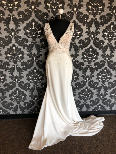 As Is Pronovias Wedding Dress Crepe/Lace Off White Size 10 Sleeveless